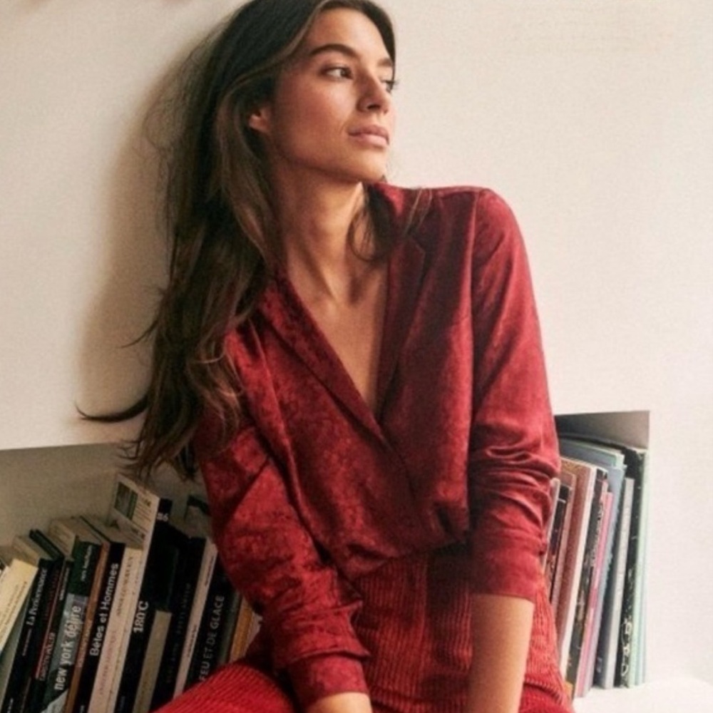 Sezane Florence 100% Silk Button Down Collared
Burgundy Blouse Women's 34 / US 2